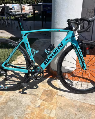 Bianchi Oltre XR4 Disc Celeste Carbonio RuoteRoval