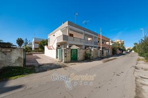 Villetta con ampi spazi esterni