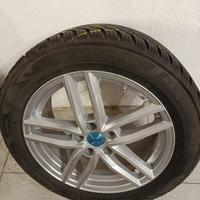 4 cerchi in lega 18’ con pneumatici invernali