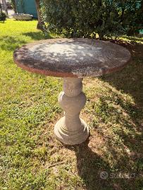 tavolo rotondo da giardino