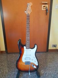 Fender strato hss 3tsb 2012