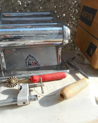 Macchinetta stendi pasta vintage