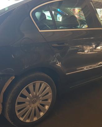 Ricambi vari volkswagen passat anno 2005 cc 2.0 d