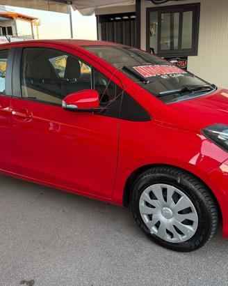 Toyota Yaris 1.5 Hybrid 5 porte Active