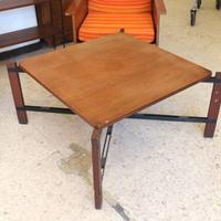 Tavolino da salotto quadrato