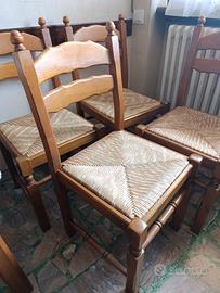 sedie in legno massiccio 