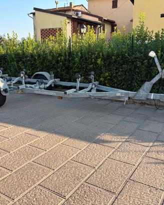 Carrello rimorchio barca 1300 kg fino a 7,5 mt