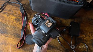 Canon EOS M50 Kit Completo con Obiettivo 15-45
