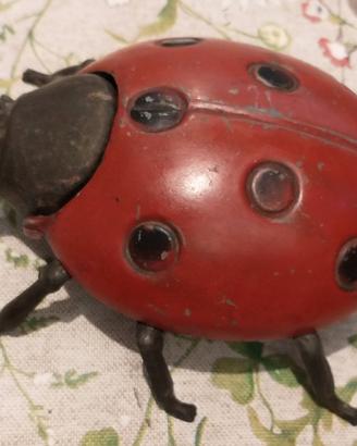 Posacenere vintage coccinella in metallo 