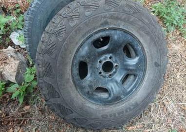 3 gomme R16 per jeep Cherokee 