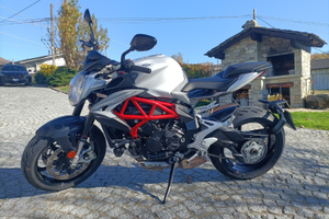 Mv brutale 800