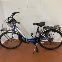 Bicicletta Venere con casco e lucchetto mis. 26