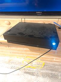 Xbox One X 1 TB (1000 GB)