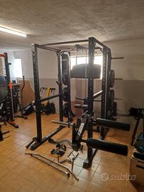 home Gym lacertosus accessoriato palestra 