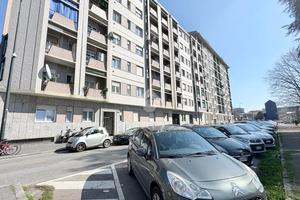 2 LOCALI A MILANO