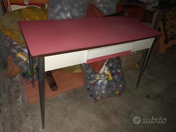 tavolino formica rosso vintage 