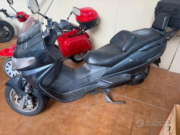 Suzuki AN Burgman 400