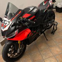 Aprilia RSV4 1100 Factory