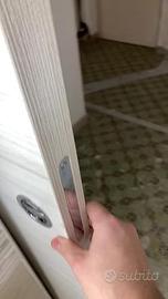 Porte interne pronte Spissu finestre persiane posa