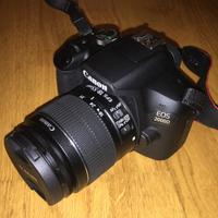 Fotocamera Canon EOS 2000D + EF-S 18-55 MM IS II 
