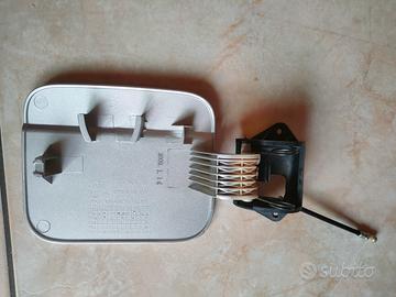 sportello tappo serbatoio  Kia Carnival 