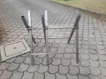 Cavalletto per tagliae legna