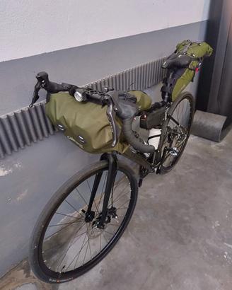 Bici Gravel Triban RC520 verde militare