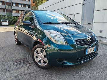 Toyota Yaris - !!!