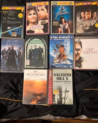 🎬 Lotto 10 DVD film famosi – Matrix, Grease, Apoca