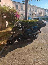 Yamaha Xmax 400 ABS
