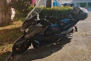 Yamaha Xmax 400 ABS