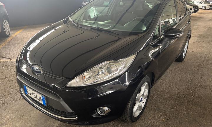 Ford Fiesta 1.2 82CV 5 porte Titanium NEOPATENTATO