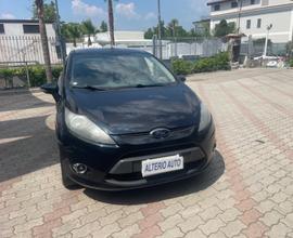 Ford Fiesta 1.4 TDCi 70CV 5 porte Titanium