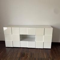 armadi sedie tavolo madia pensili comodini