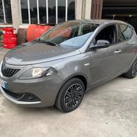 Lancia Ypsilon 1.0 FireFly 5 porte S&S Hybrid Ecoc