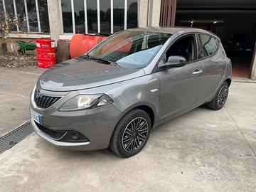 Lancia Ypsilon 1.0 FireFly 5 porte S&S Hybrid Ecoc