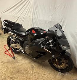 Cbr 1000