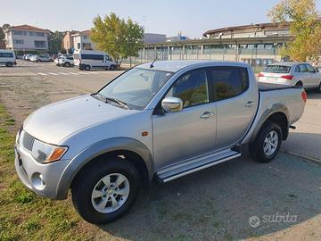 MITSUBISHI L200 2.5 DI-D/136CV Double Cab Invite