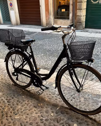 CITY BIKE ELETTRICA da donna