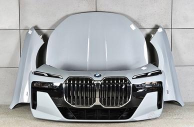 BMW i7 7 G70 M Musata Proiettori Radiatori Paraurt