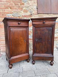 Coppia di comodini antiquariato
