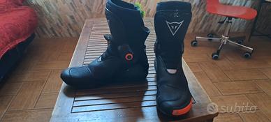 scarpe dainese moto