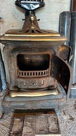 stufa a legna in ghisa