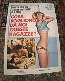 Manifesto 2F Cosa vogliono da noi queste ragazze