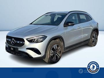 Mercedes-Benz GLA 180 d Automatic Advanced Pr...