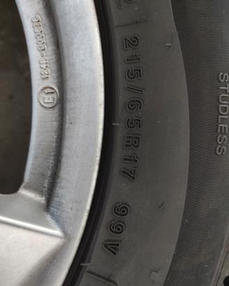 CERCHI IN LEGA+PNEU.INV  MISURE 215/65/ R 17 99V