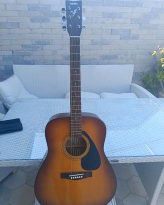 Chitarra YAMAHA