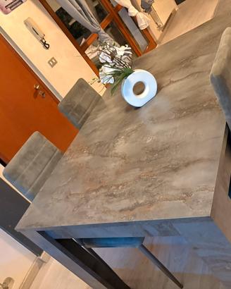 Tavolo da pranzo allungabile(mondo convenienza?