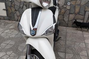 liberty 150 bianco 2015