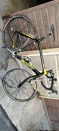 Bici Scott mod CR1 in carbonio 
